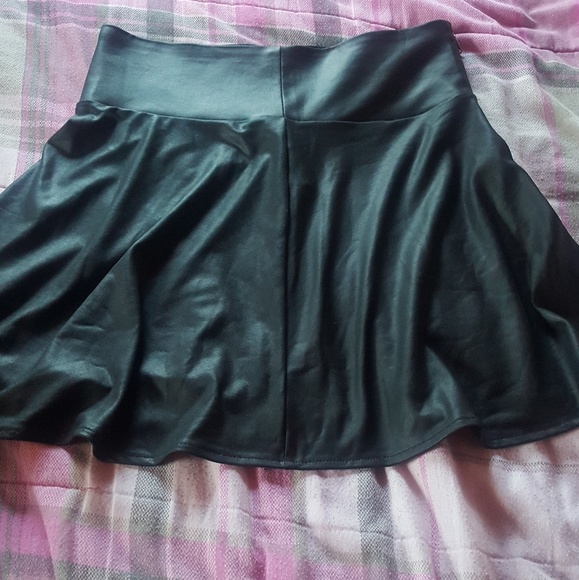 Forever 21 Black Faux Leather Skater Skirt - Picture 3 of 3